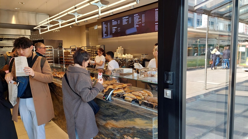 Neueröffnung Bio Bäckerei Öfferl in Hietzing