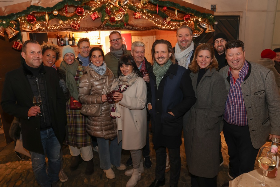 v.l.n.r.: Johann Breitenender, Dieter Steup, Marie-Beatrice Fröhlich, Christoph Folliot-Crenneville, Markus Figl