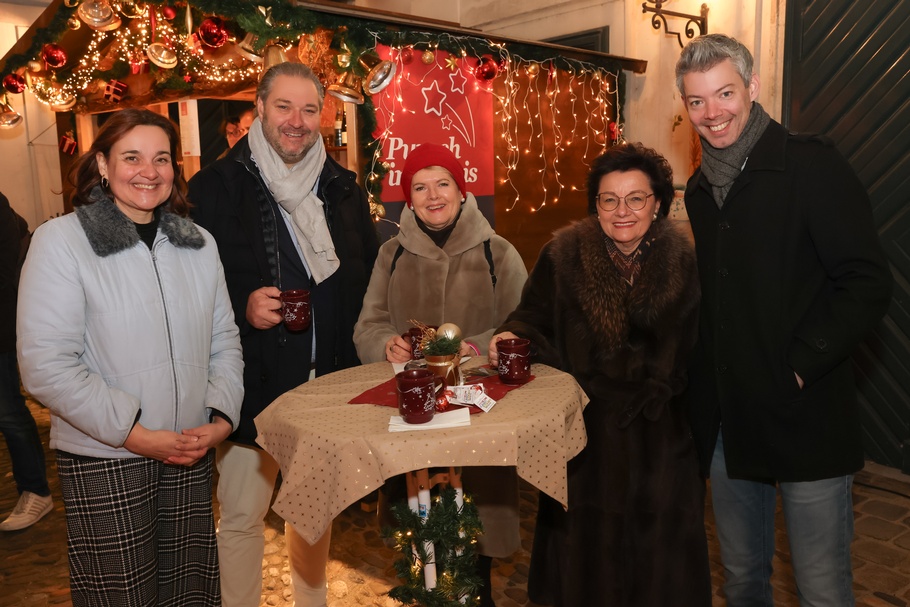 v.l.n.r.: Johann Breitenender, Dieter Steup, Marie-Beatrice Fröhlich, Christoph Folliot-Crenneville, Markus Figl