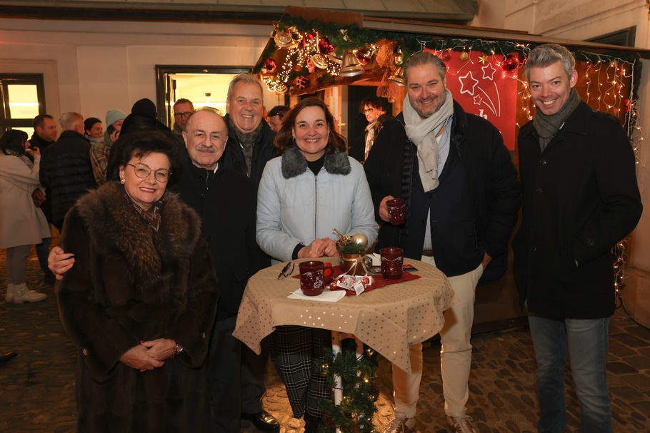 v.l.n.r.: Johann Breitenender, Dieter Steup, Marie-Beatrice Fröhlich, Christoph Folliot-Crenneville, Markus Figl