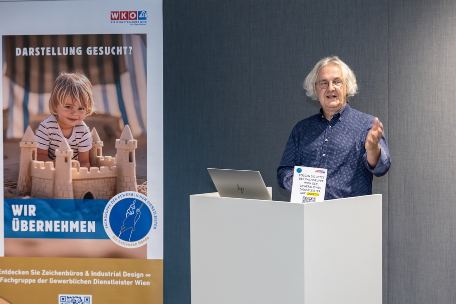 Vortragender beim Netzwerktreffen