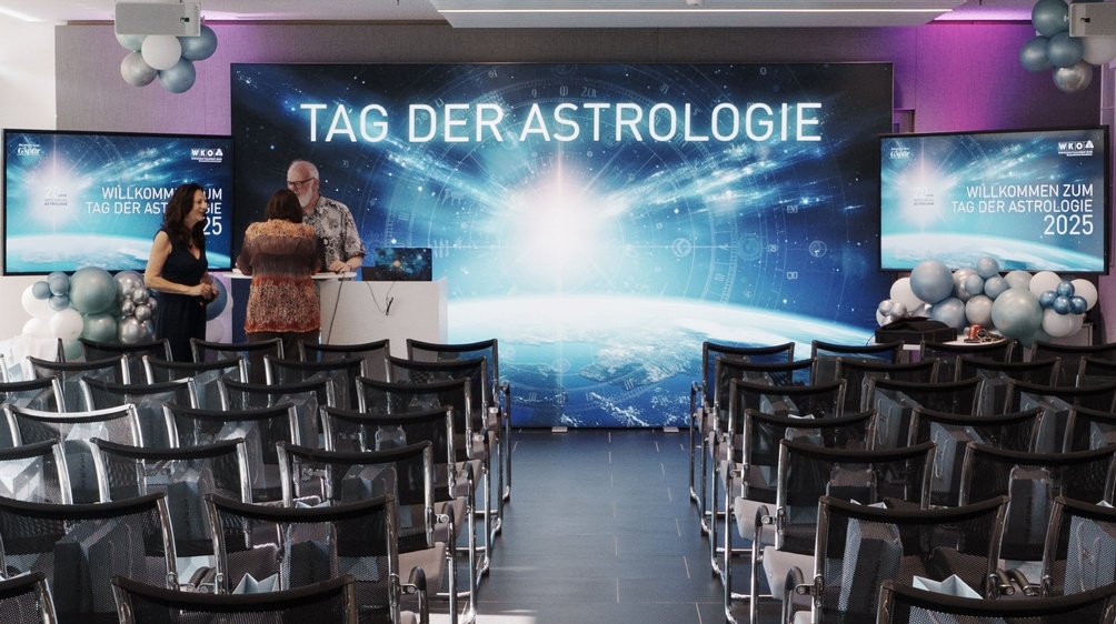Jubiläum mit Weitblick: Das war der Tag der Astrologie 2025 