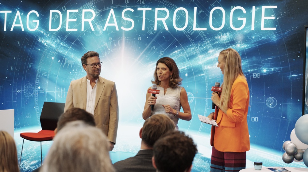 Jubiläum mit Weitblick: Das war der Tag der Astrologie 2025 
