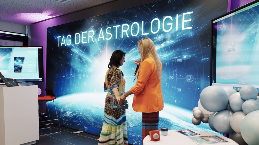 Jubiläum mit Weitblick: Das war der Tag der Astrologie 2025 