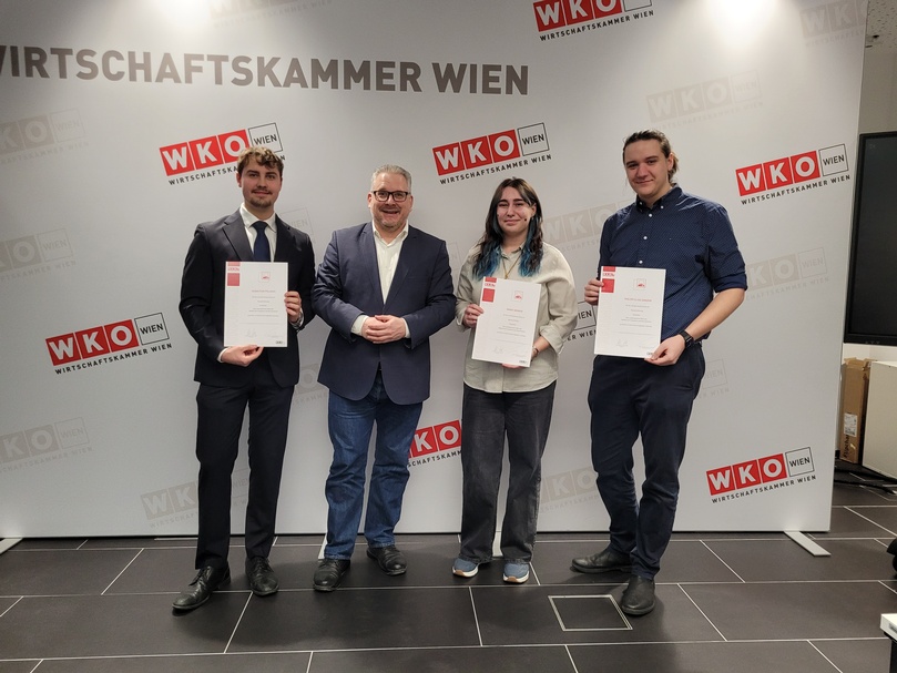 Personengruppe stehend