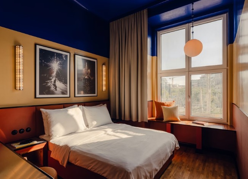 Hotel The Companion