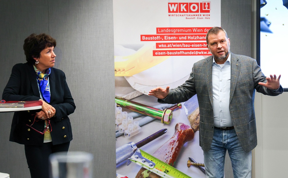 Lehrlingsehrung 2024 - Landesgremium des Baustoff-, Eisen- und Holzhandels