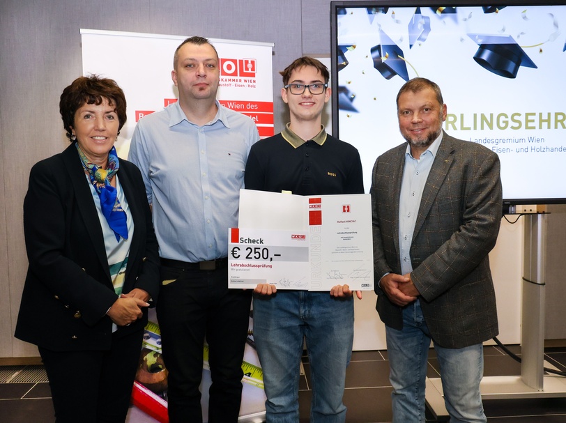 Lehrlingsehrung 2024 - Landesgremium des Baustoff-, Eisen- und Holzhandels