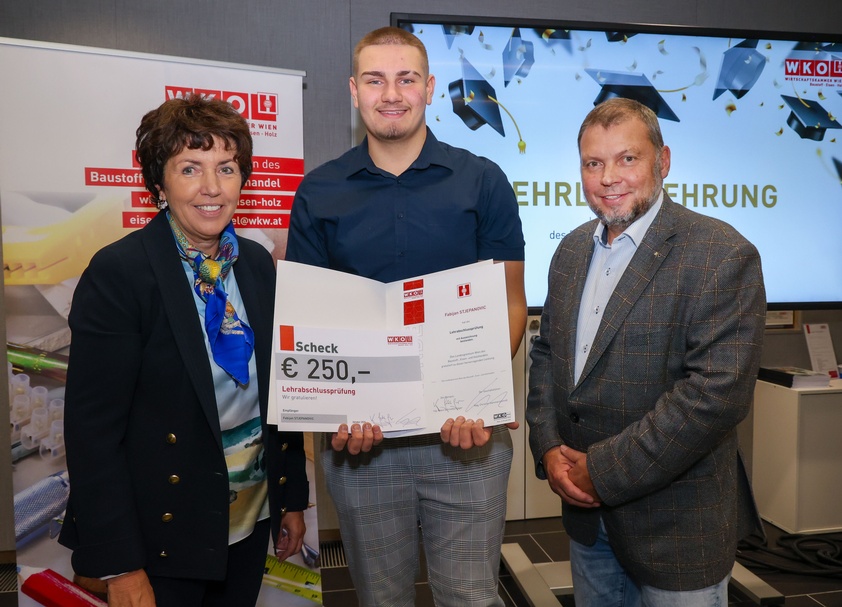 Lehrlingsehrung 2024 - Landesgremium des Baustoff-, Eisen- und Holzhandels