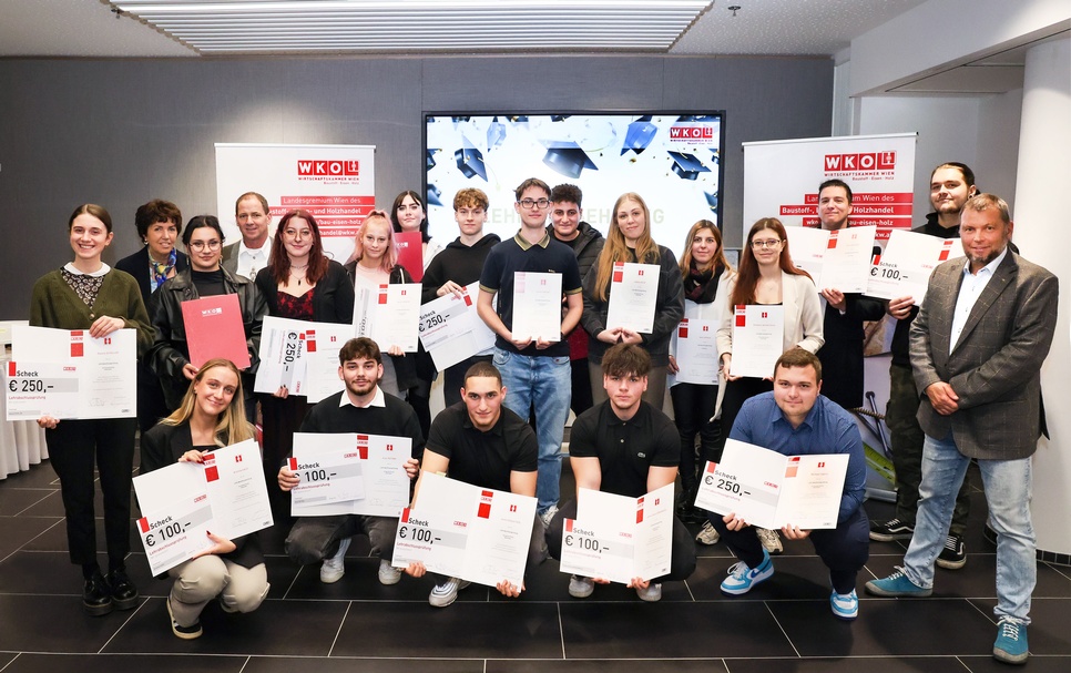 Lehrlingsehrung 2024 - Landesgremium des Baustoff-, Eisen- und Holzhandels