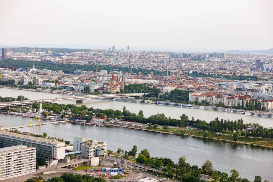 Impressionen und Teilnehmer des Sommerfestes der Fachgruppe Finanzdienstleister Wien 2024 