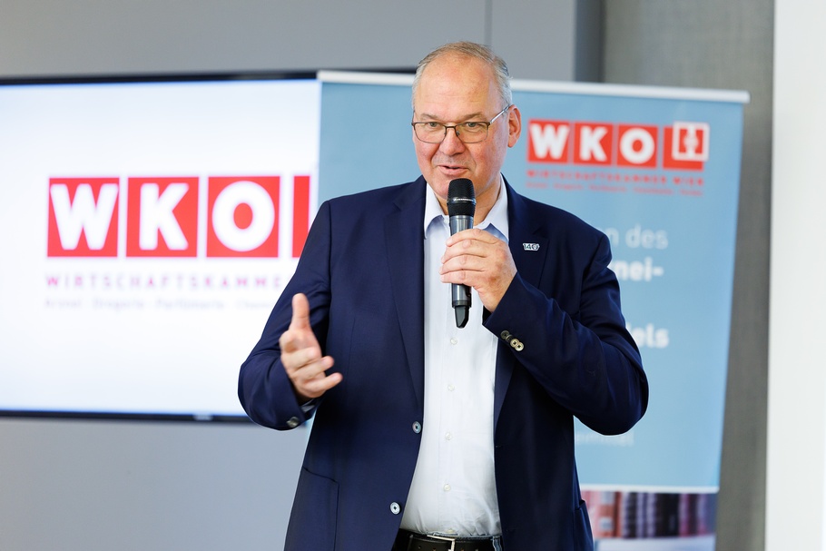 Grau raus – bunt rein 2025/26