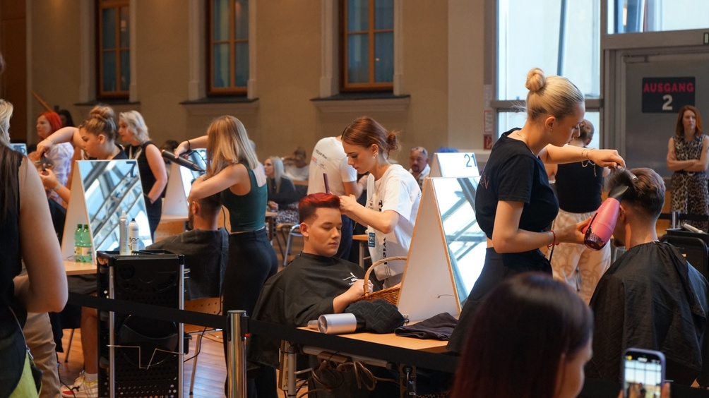 Bundesmeisterschaften der Friseurlehrlinge 