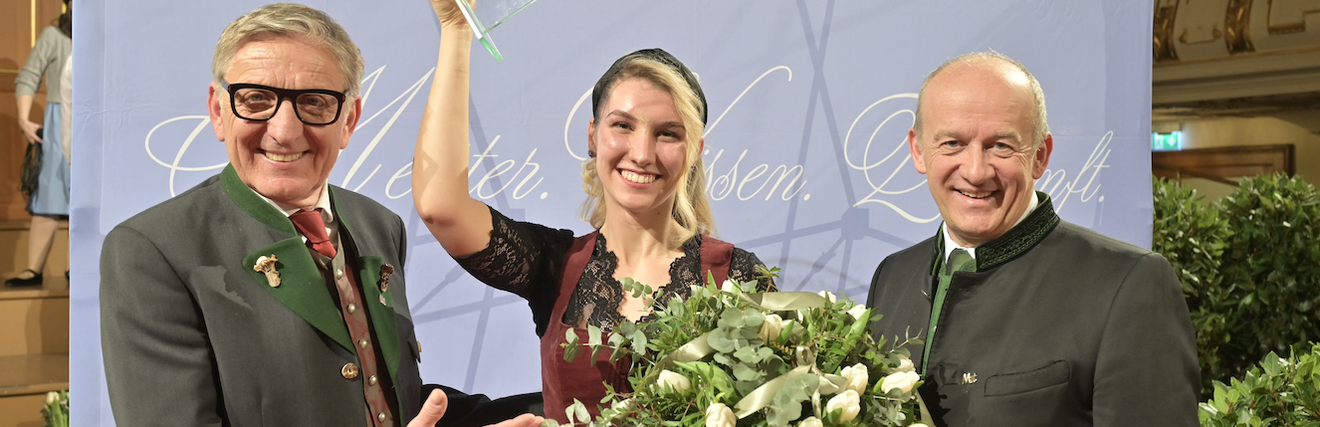 WKO-Steiermark-Präsident Josef Herk, „Meisterin des Jahres“ Lena Kemmer und Spartenobmann Johann Reisenhofer