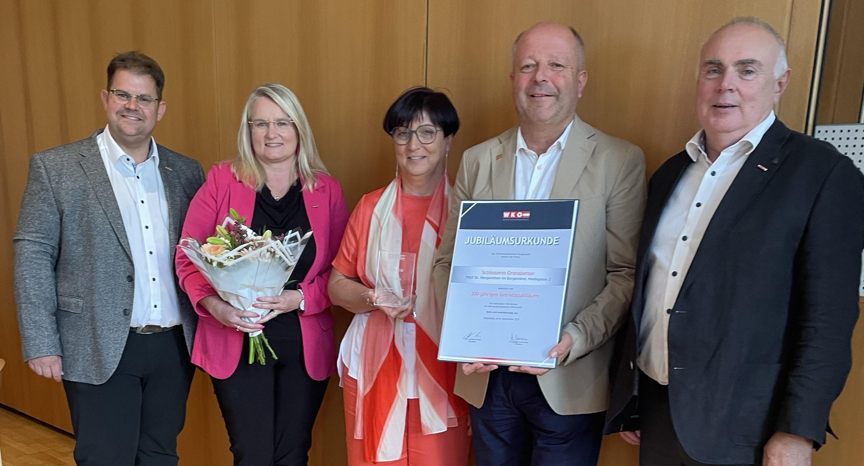 Landesinnungsmeister Mario Horvath, Monika Rodler von der Firma Nikitscher, Sabine und Thomas Granabetter von der Schlosserei Granabetter und Fachgruppengeschäftsführer Karl Tinhof (v. l.)