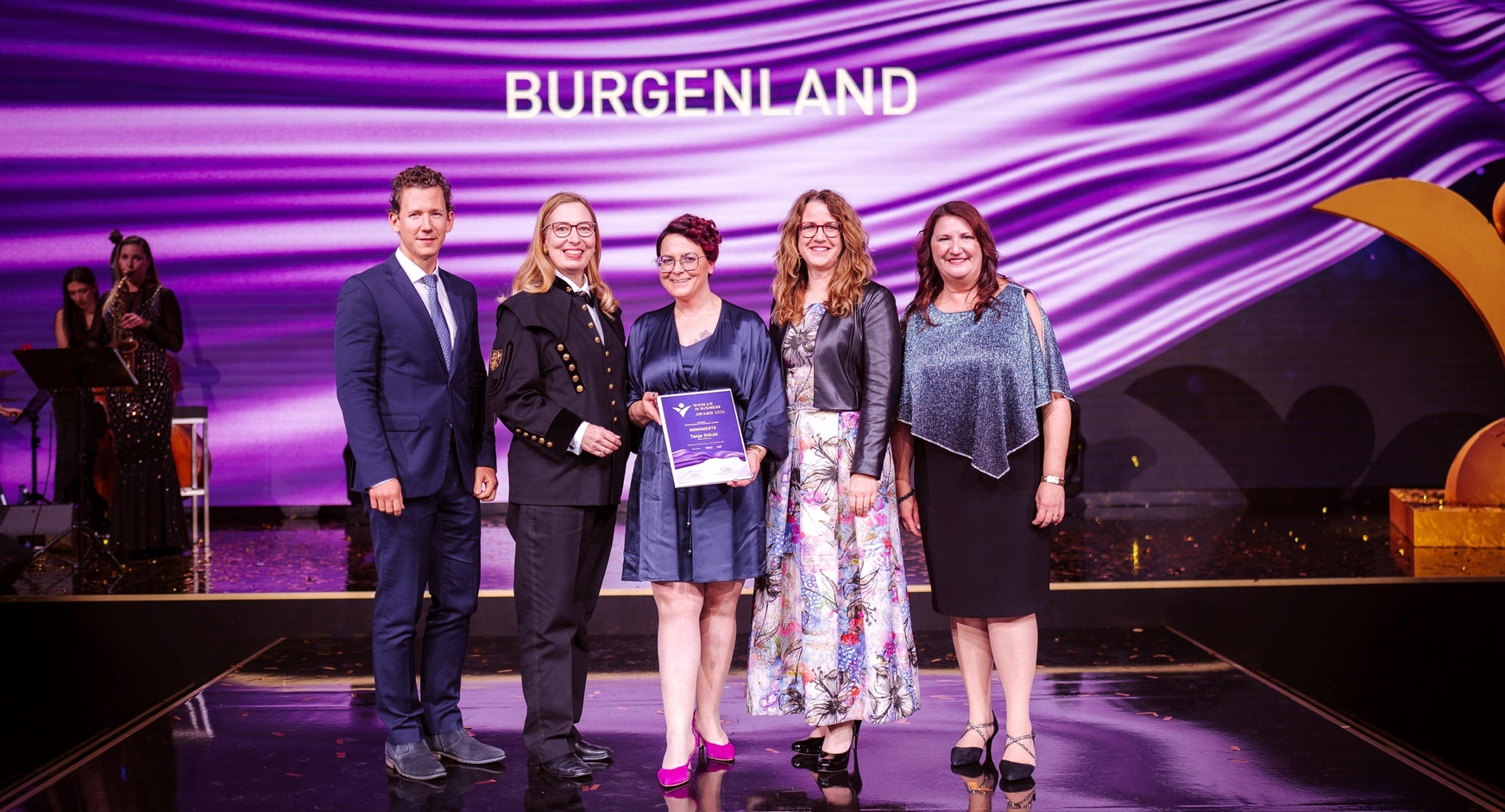 FiW-Landesgeschäftsführer Christoph Schnitter, Barbara-Annett Zahnt (in Vertretung für Ulrike Prenner), Tanja Stöckl, FiW-Landesvorsitzende Petra Schumich und Andrea Kovacs-Wöhry (v. l.).