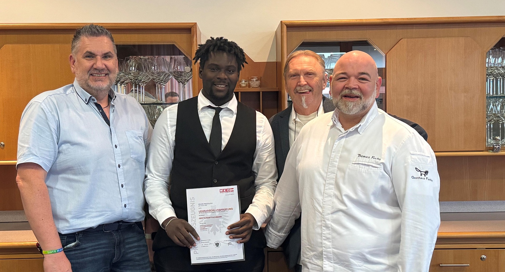 Johannes Schwarcz-Enzinger (Prüfungskommission), Kelvin Pinczolich, Johannes Hadl und Thomas Fuchs (beide Prüfungskommission) (v. l.)