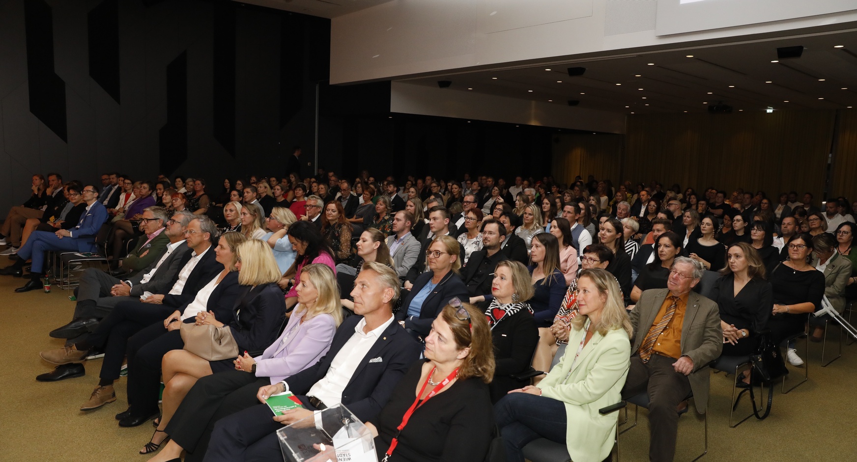 Voller Europasaal bei der Preisverleihung