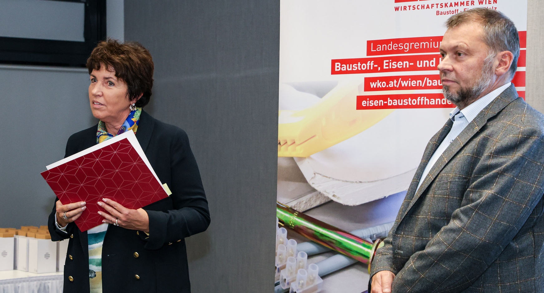 Lehrlingsehrung 2024 - Landesgremium des Baustoff-, Eisen- und Holzhandels