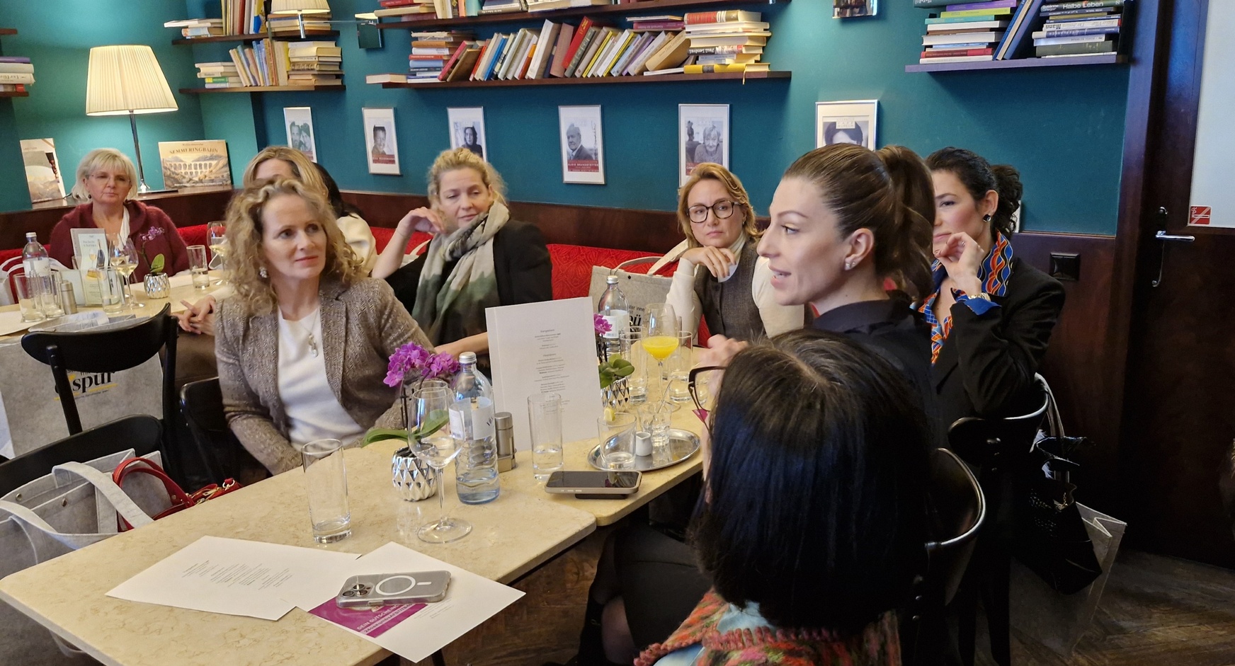 Rückblick: 1. Salon der Wiener Farb-, Typ-, Stil- & Imageberater:innen