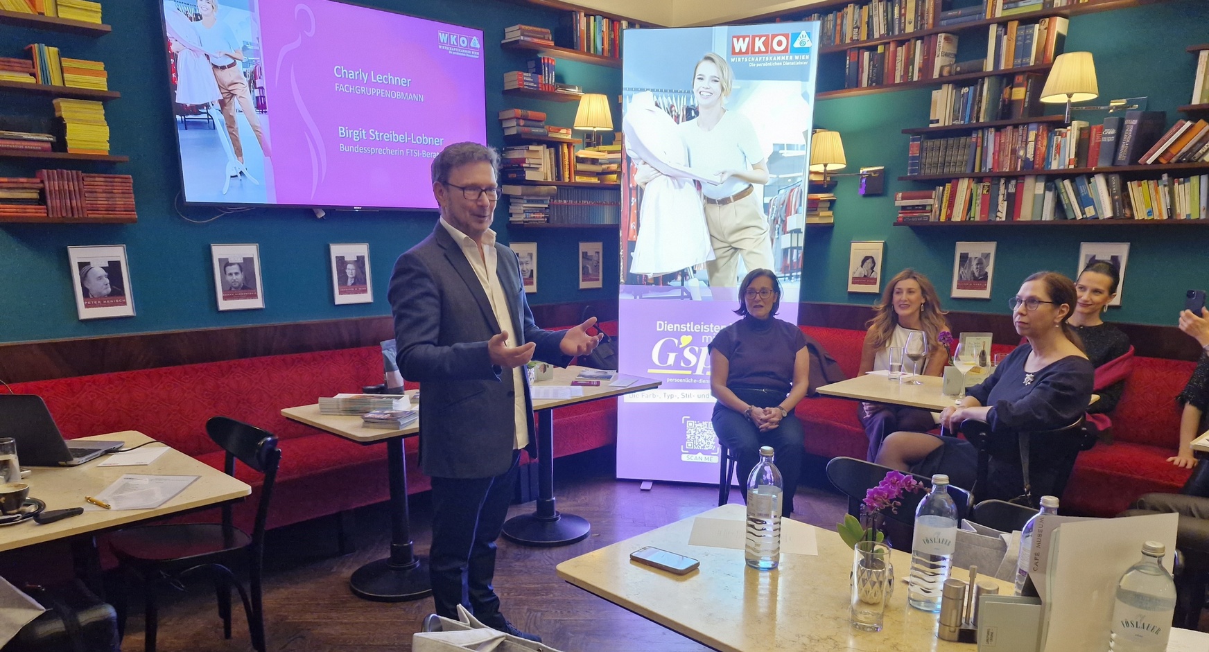 Rückblick: 1. Salon der Wiener Farb-, Typ-, Stil- & Imageberater:innen