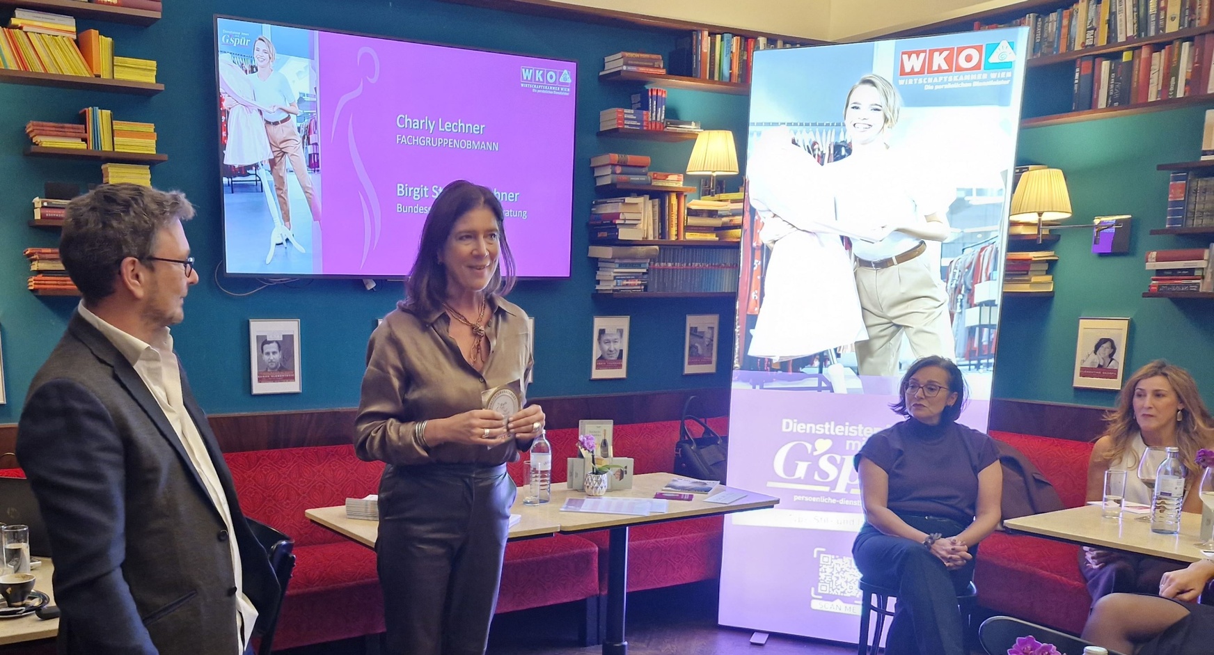 Rückblick: 1. Salon der Wiener Farb-, Typ-, Stil- & Imageberater:innen