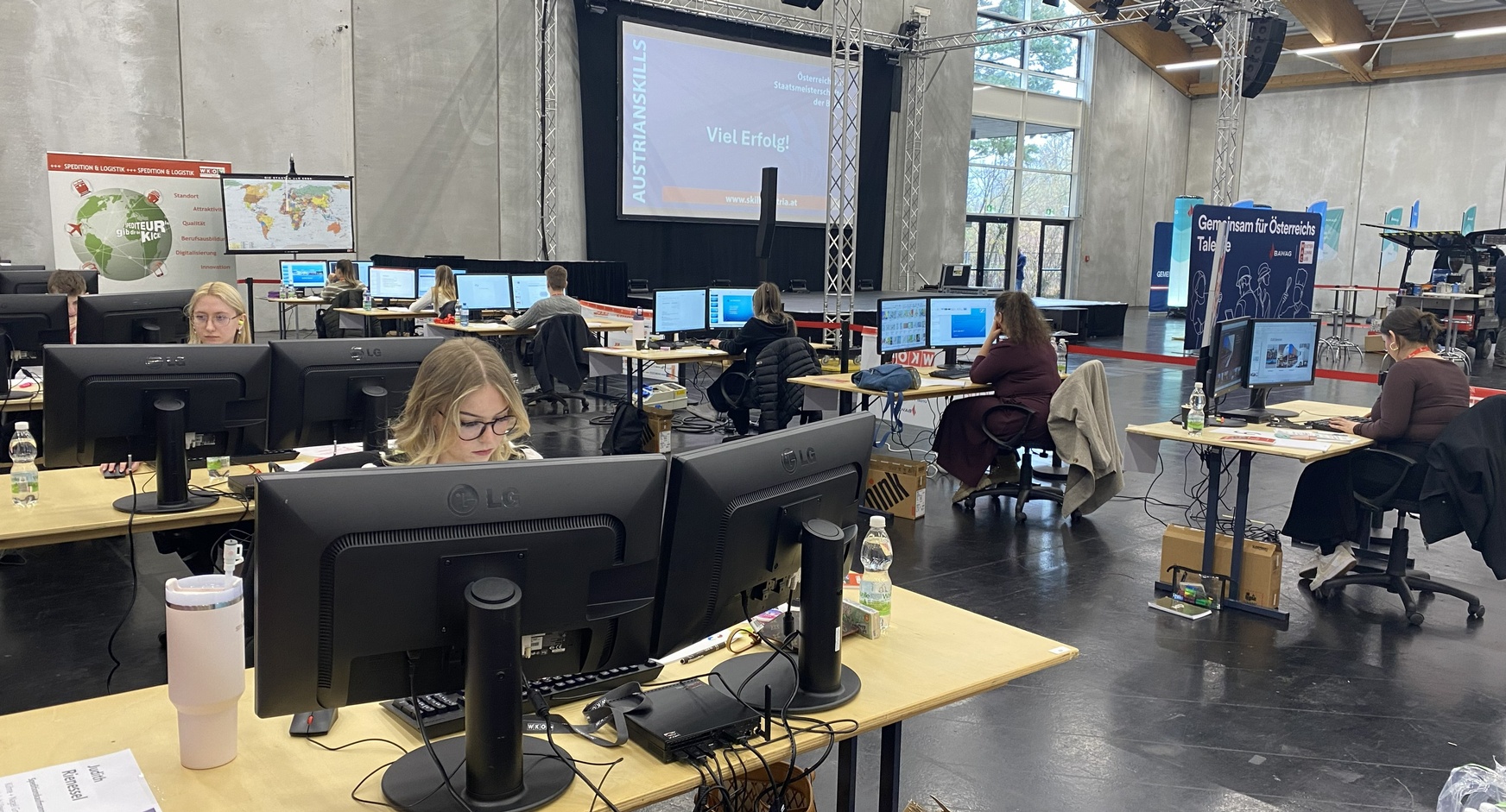 Bei den Staatsmeisterschaften für den Lehrberuf Speditionskauffrau/-mann im Messezentrum Salzburg demonstrierten Österreichs Nachwuchskräfte ihr Können.