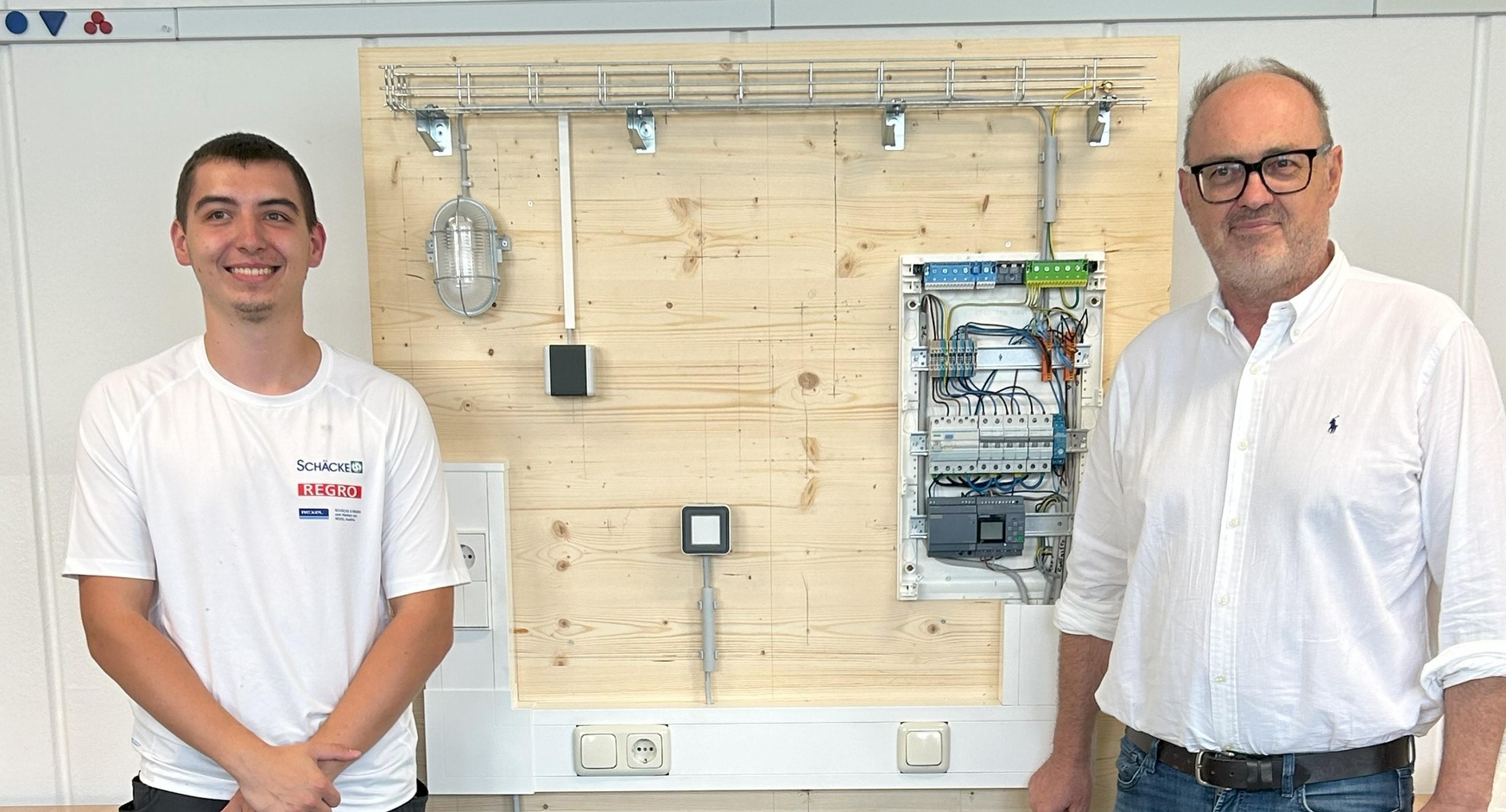 Sieger Daniel Böhm mit Ing. Mag. Klaus Hagenauer (v. l.)