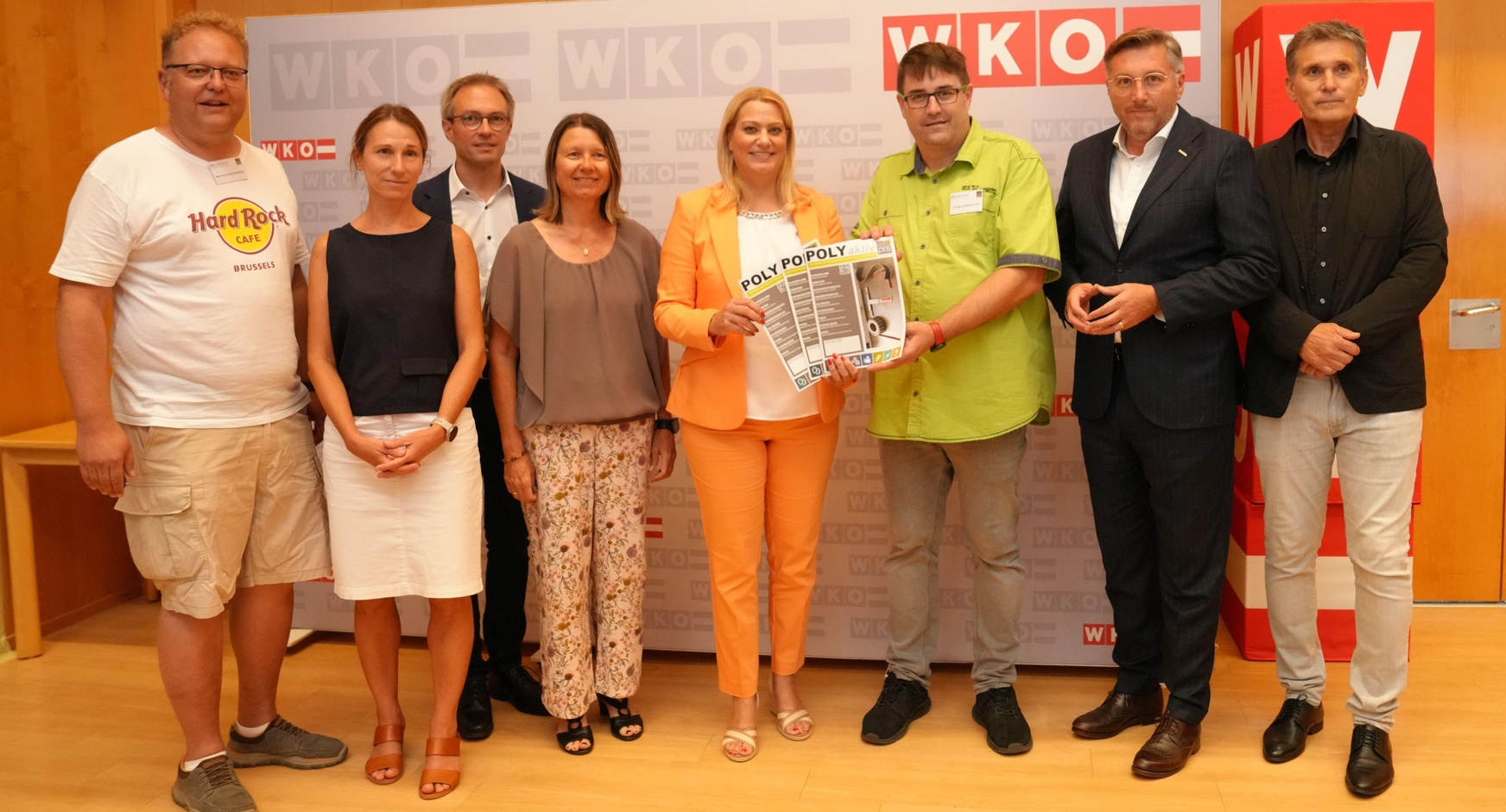 Manfred Heissenberger (POLYaktiv-Bundesobmann), Daniela Fädler (PPH Burgenland), Jürgen Neuwirth (Leiter Pädagogischer Dienst an der Bildungsdirektion Burgenland), Sabine Weisz (PPH Burgenland-Rektorin), Daniela Winkler (Bildungslandesrätin), Wolfgang Berghofer (POLYaktiv Burgenland), Harald Schermann (Wirtschaftskammerdirektor) und Klaus Novak (PPH Burgenland) (v. l.). 