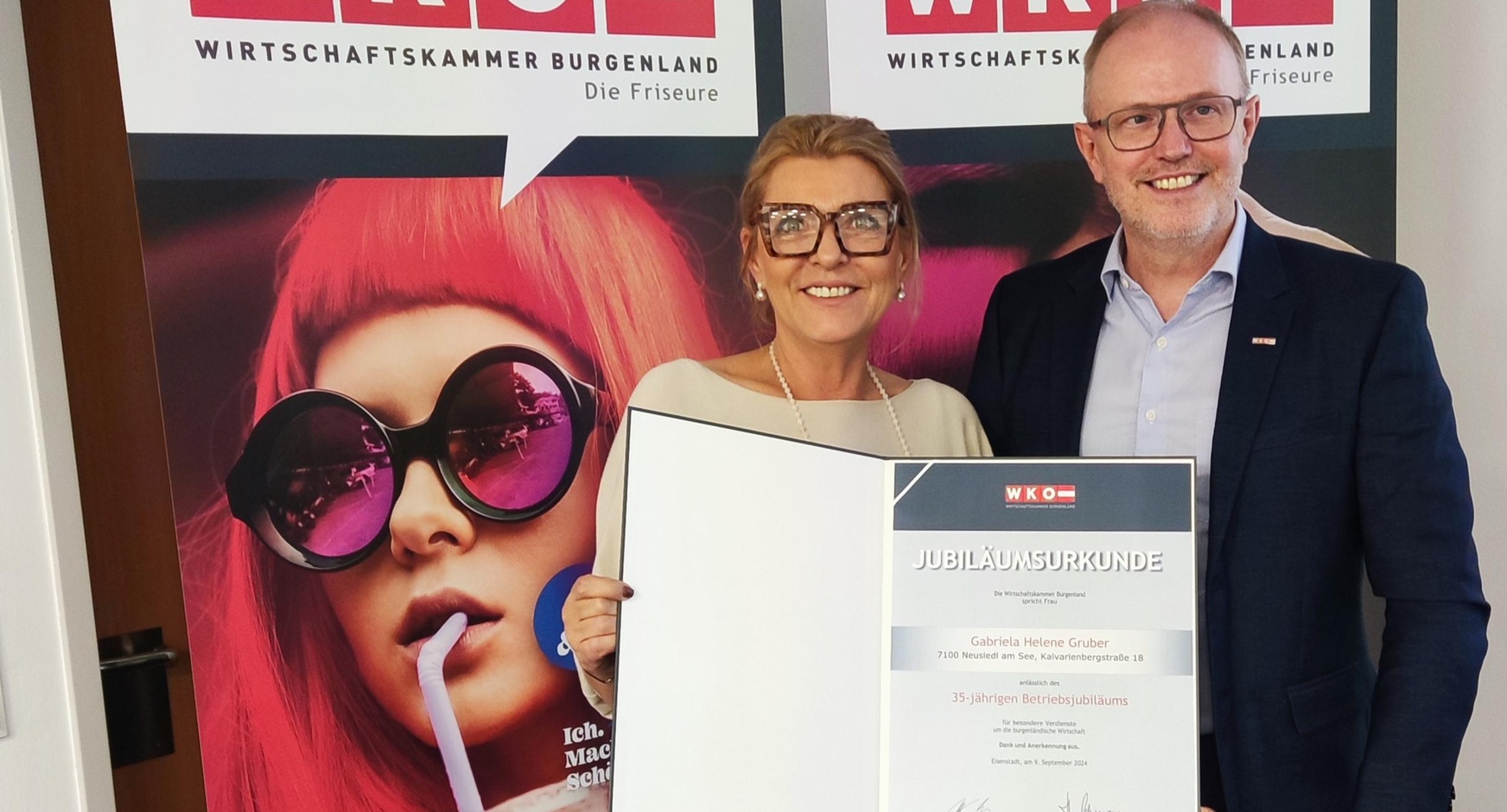 Gabriela Helene Gruber und Landesinnungsmeister Mst. Diethard Mausser.