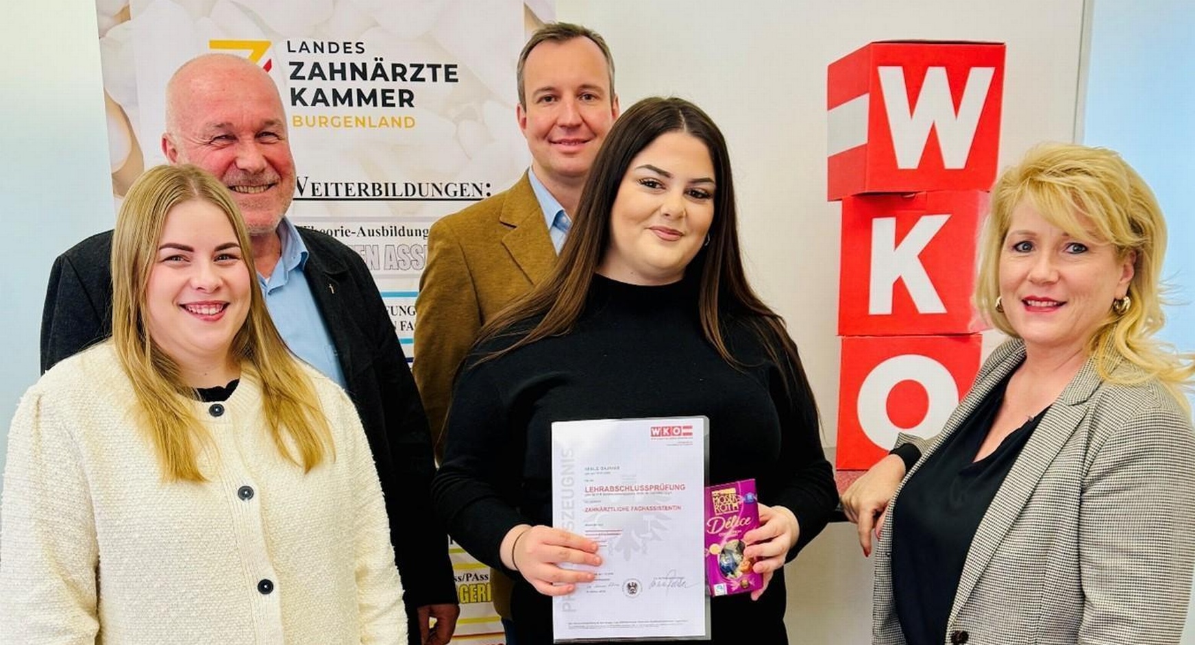 Katharina Maria Deutsch (AK), Dr. Ernst Michael Reicher (Präsident Landeszahnärztekammer Burgenland), Nebije Bajrami, Dr. Andreas Steiner (Landeszahnärztekammer Burgenland) und Petra Bischof-Oswald (WK) (v. l.) 