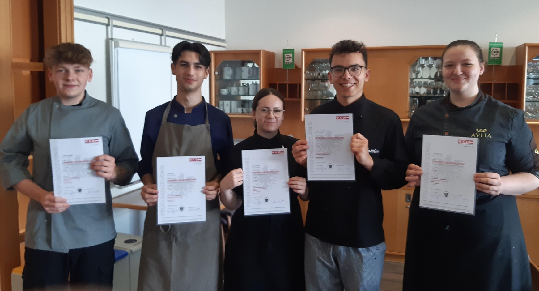 Florian Kummer (Vila Vita Ferienanlage Pannonia Betriebsgesellschaft m.b.H.), Cem Cukaci (Landespolizeidirektion Burgenland), Jana Fischer (BE Service GmbH), Matthias Fabien Lang (Golfhotel Bad Tatzmannsdorf GmbH) und Elisabeth Filz (AVITA Resort GmbH & Co KG) (v. l.). 