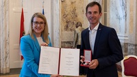 Silbernes Verdienstzeichen für SkillsAustria-Experte Thomas Hofer