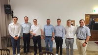 Fotos von der Veranstaltung: Publikum, Vortragende, Gruppenfoto