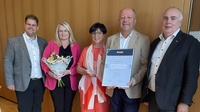 Landesinnungsmeister Mario Horvath, Monika Rodler von der Firma Nikitscher, Sabine und Thomas Granabetter von der Schlosserei Granabetter und Fachgruppengeschäftsführer Karl Tinhof (v. l.)