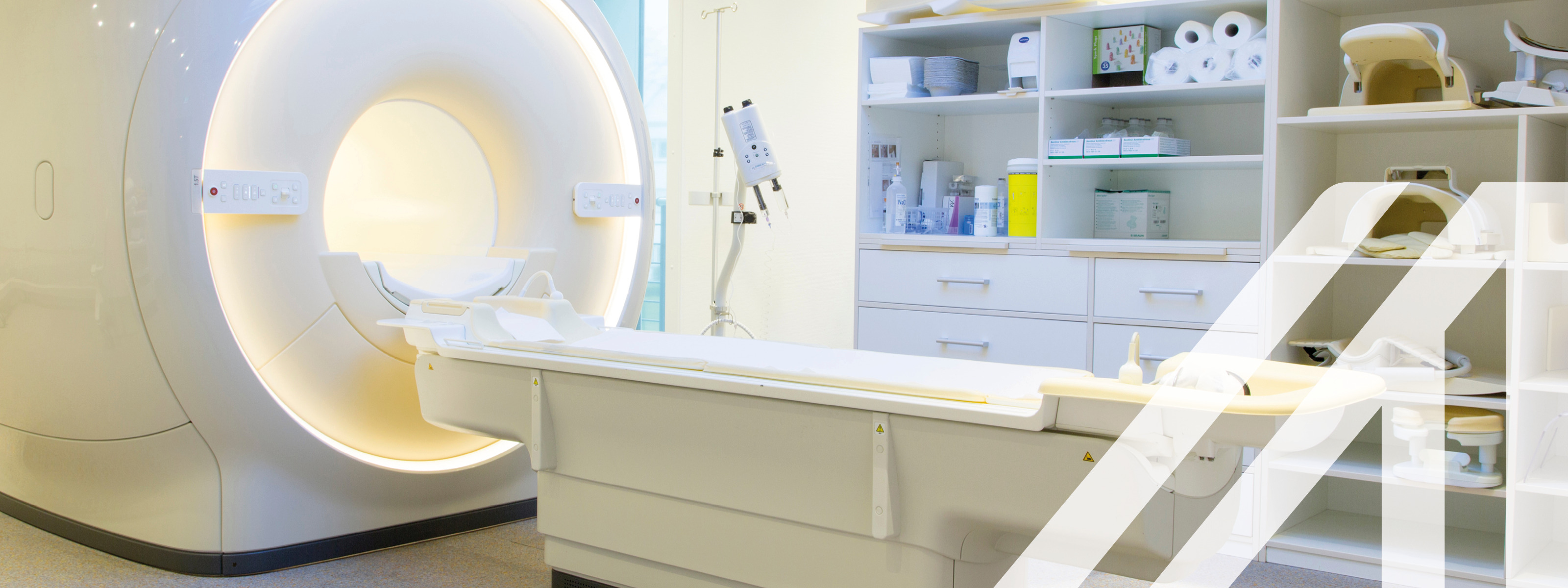 Kernspintomograph in einem Krankenhaus / Klinik / Praxis