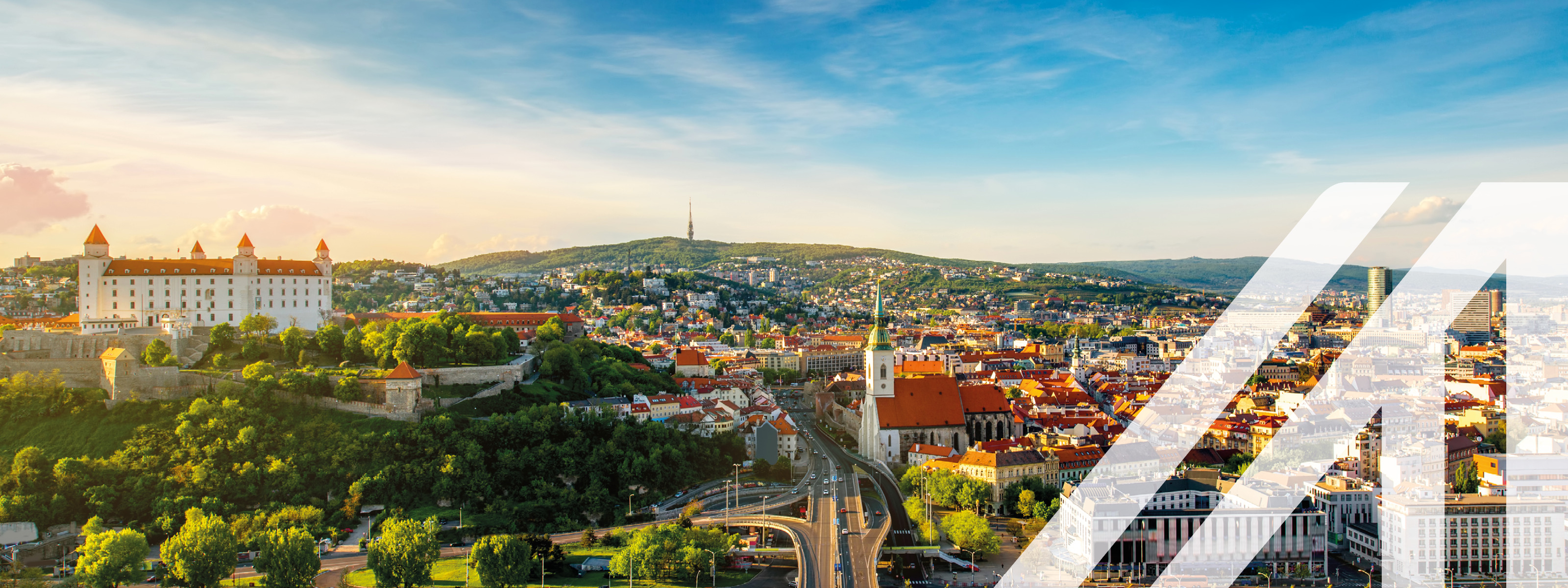 Stadtansicht von Bratislava mit Blick auf die Altstadt und Donau<br />
