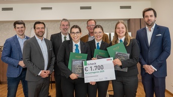 Marketingpreis-2025-SiegerInnen mit Dr. Schick