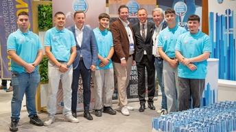 Neben zahlreichen Vertretern der Mitgliedsfirmen waren seitens der Interessensvertretung BIM KommR MMst. Gerhard Komarek (A, W), Mst. Michael Svoboda (NÖ), Mst. Valentin Sicher, MAS (Ktn), Erika Marko (Stmk), KommR Andreas Ubl (W), MMst. Ing. Johann Spies, MSc MBA (NÖ) sowie Mag. Peter Fiedler (W) anwesend. 