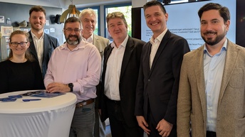 V.l.: Alexandra Mühlhauser (WKW), Christoph Bodlaj (WKBG), Günther Ferlin (Wirtschaftsagentur), WKW-Bezirksobmann Matthias Schiffer, Norbert Dimpfl (WKBG), Martin Reich und Sebastian Bartmann (beide Volksbank Liesing)
