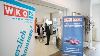 Roll Ups der WKO am Tag der steirischen KFZ-Wirtschaft