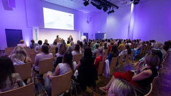 Ladies Lounge FIW