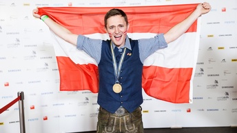 Florian Gruber in Siegerpose