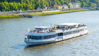 Schiff, Donau