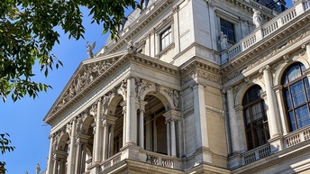 Aufnahme des Hauptgebäudes der Uni Wien am Ring
