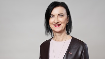 Frau