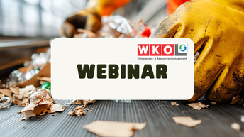 Grafik mit WKO Logo und Text „WEBINAR“ vor Hintergrund mit Abfall und gelbem Handschuh