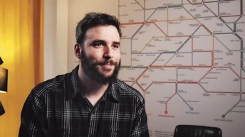 Psychologe Raphael Shklarek gründete 2025 das Beratungsunternehmen Monad insights.