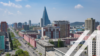 Skyline von Pyongyang in Nordkorea, Hauptstadt der Demokratischen  Volksrepublik von Korea)