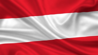 3D-Rendering und Nahaufnahme einer leicht zerknitterten Österreichfahne in den Farben rot-weiß-rot